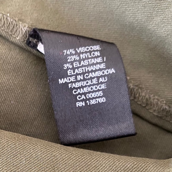 RW&CO Green Legging Pant - 25'' - Picture 7 of 7